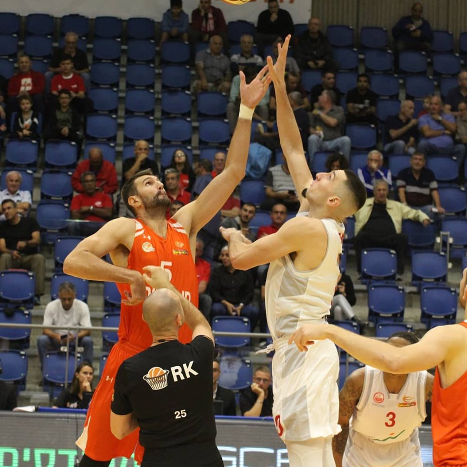 פתיחת המשחק (צילום: הפועל באר שבע)