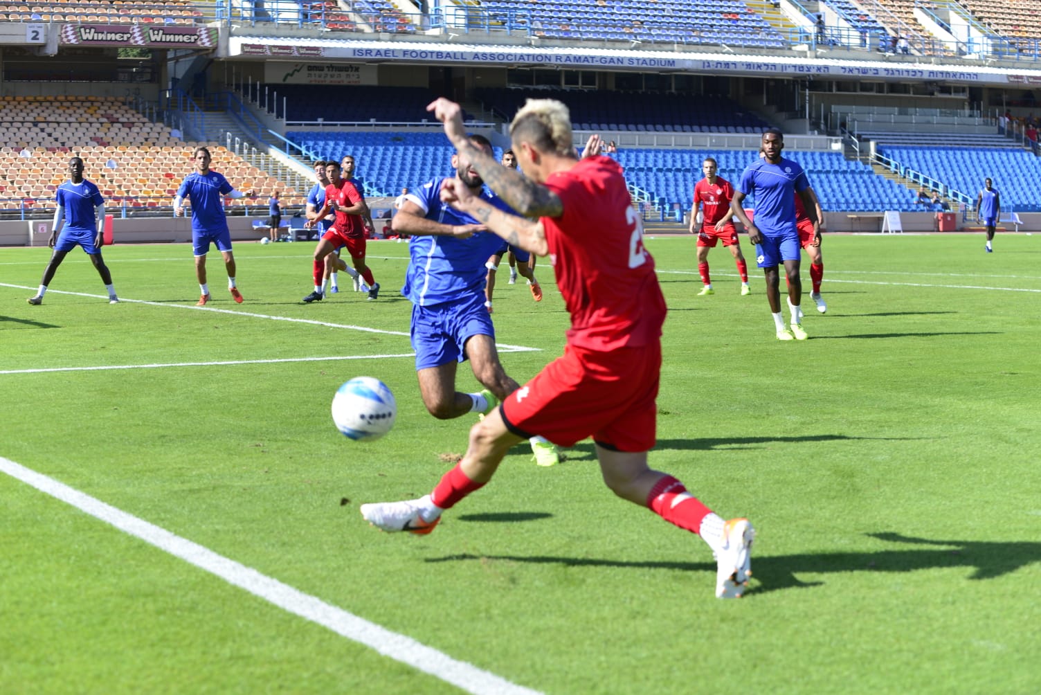 חזר לכבוש - מאור מליקסון (צילום: הפועל 'תדיראן' באר שבע)