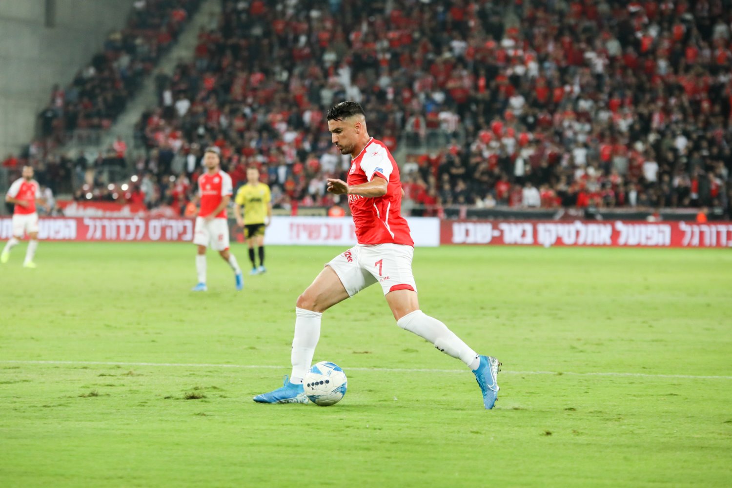 זכה לפתוח בהרכב. זריהן | צילום: זאב דיקמן