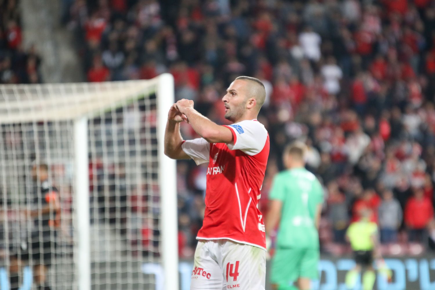 שהר חוגג שער מוקדם | צילום: זאב דיקמן