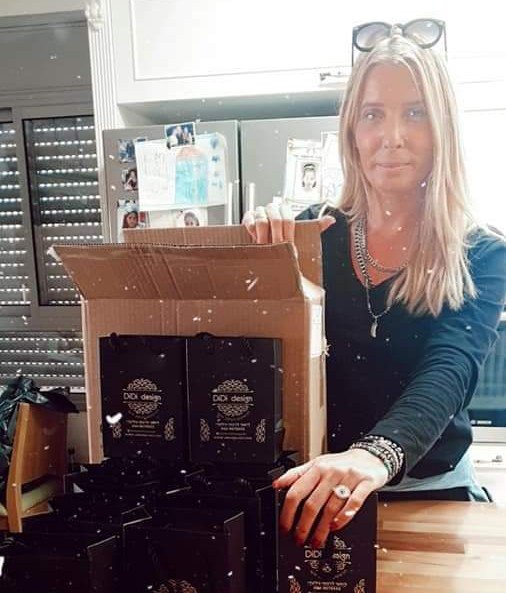 לימור לרבוני גלעדי הפתיעה עם שי אישי ומיוחד צילום פרטי 