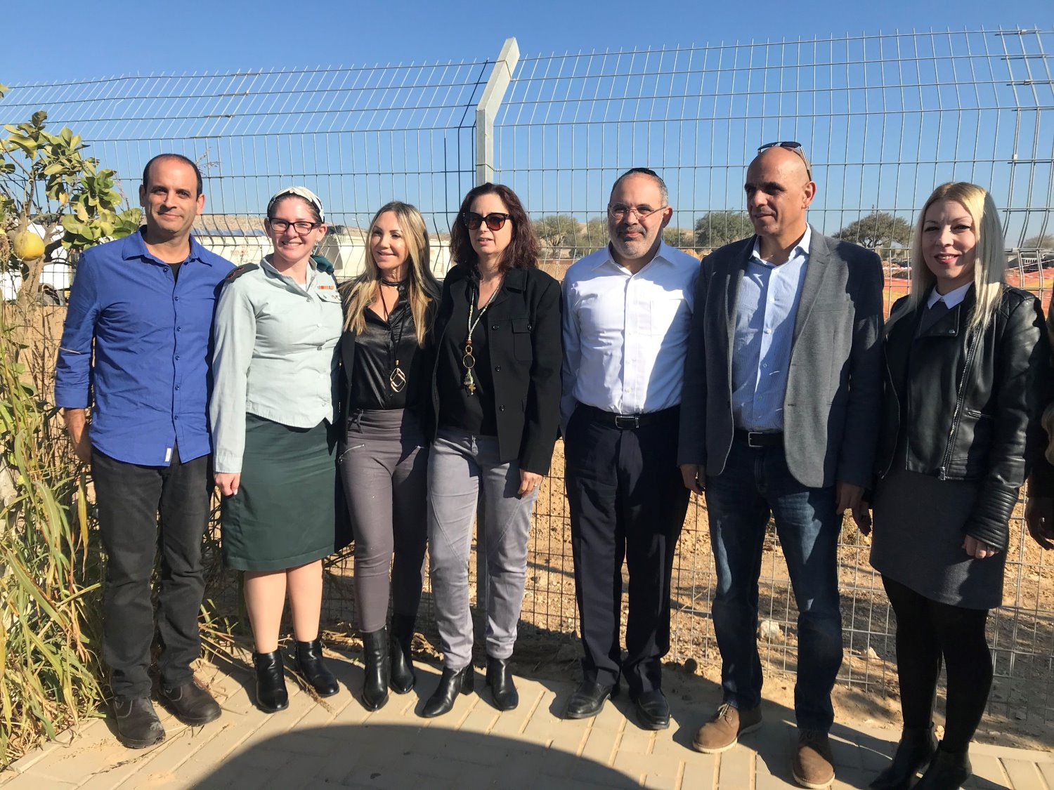 מקימים את קרית התקשוב עם ספקים דרומיים צילום צבי תקשורת