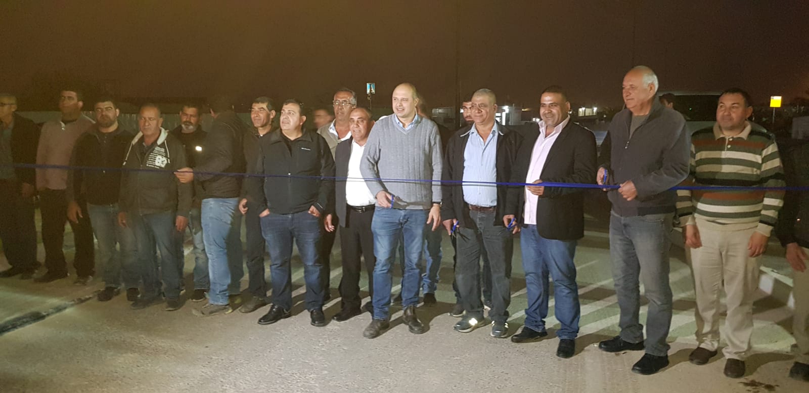 מאירים את הכפר צילום באדיבות המואז אל קסום 