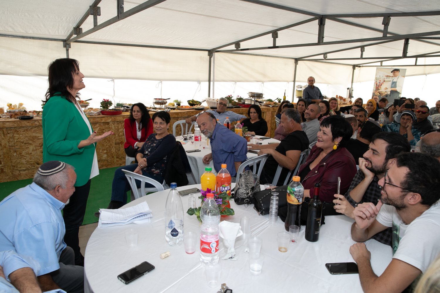 הגיעו להודות לה על 44 שנות עשייה צילום: דיאגו מיטלברג