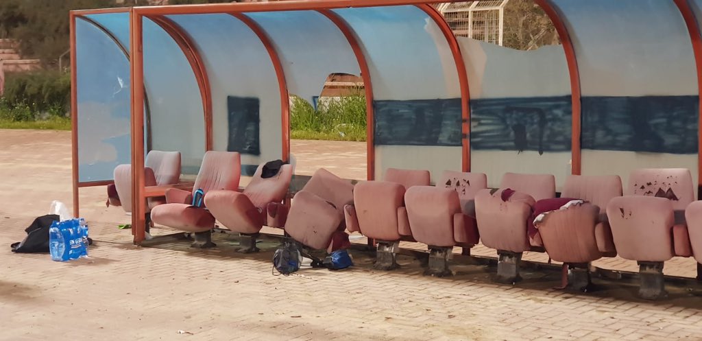 ספסלים לתפארת לאורחים. צילום פרטי