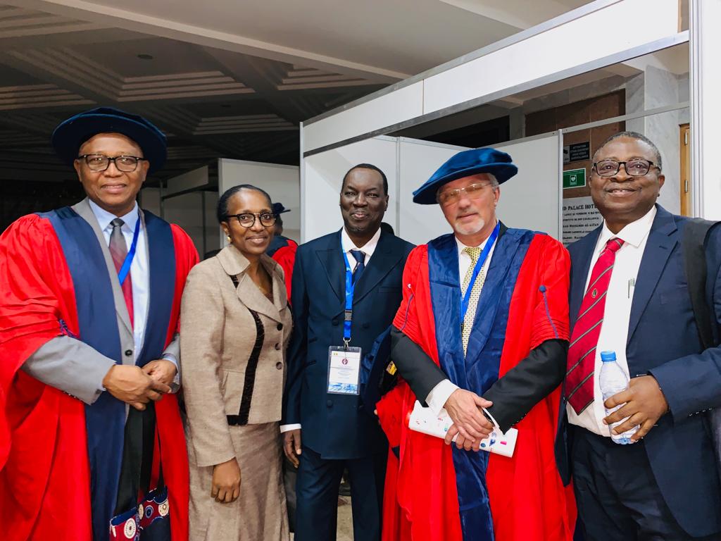 ד"ר דרגאן קרברושיץ' מנהל מחלקת כירורגיית ילדים בסורוקה בטקס. צילום: דוברות סורוקה