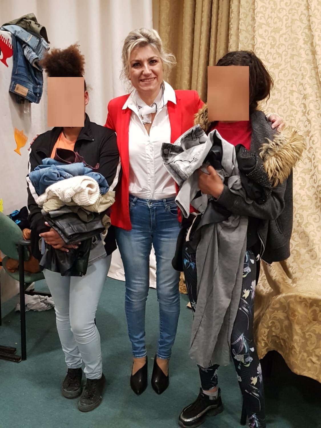 ערב חנות יד שנייה לנערות הבתים החמים. צילום באדיבות חגית רחמים