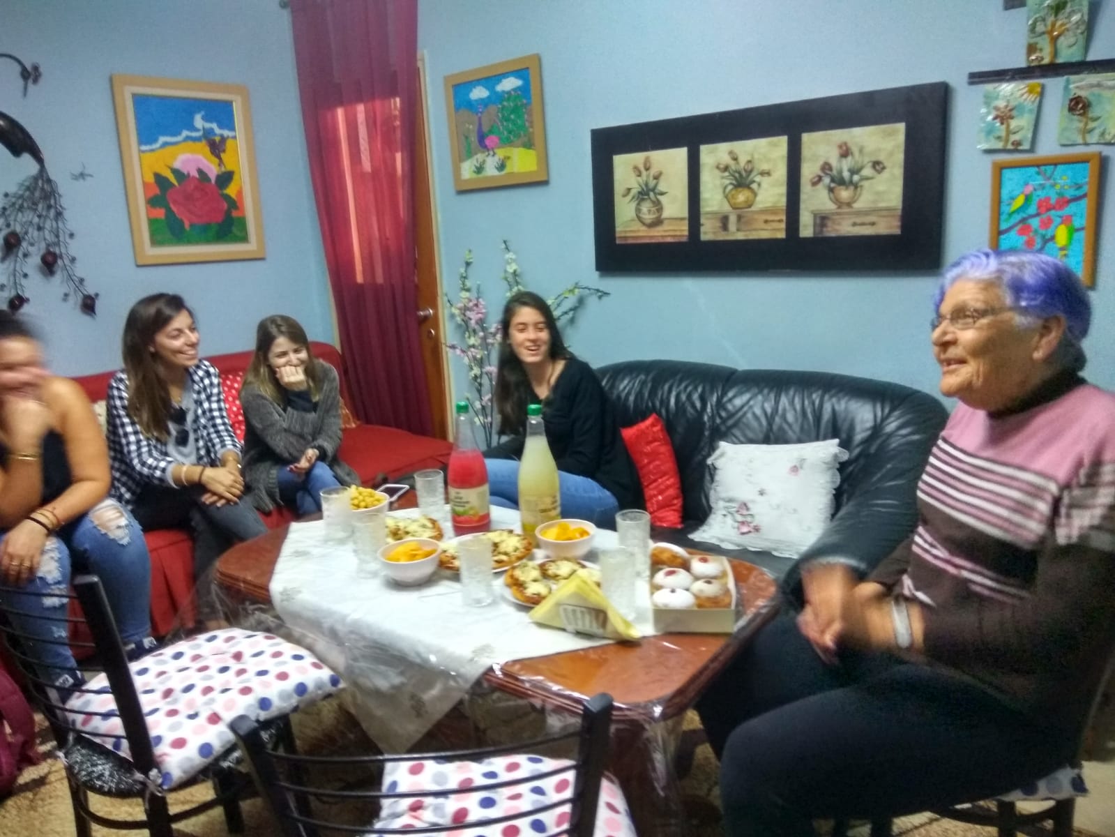 סטודנטים מתגייסים למען קשישים בבאר שבע 