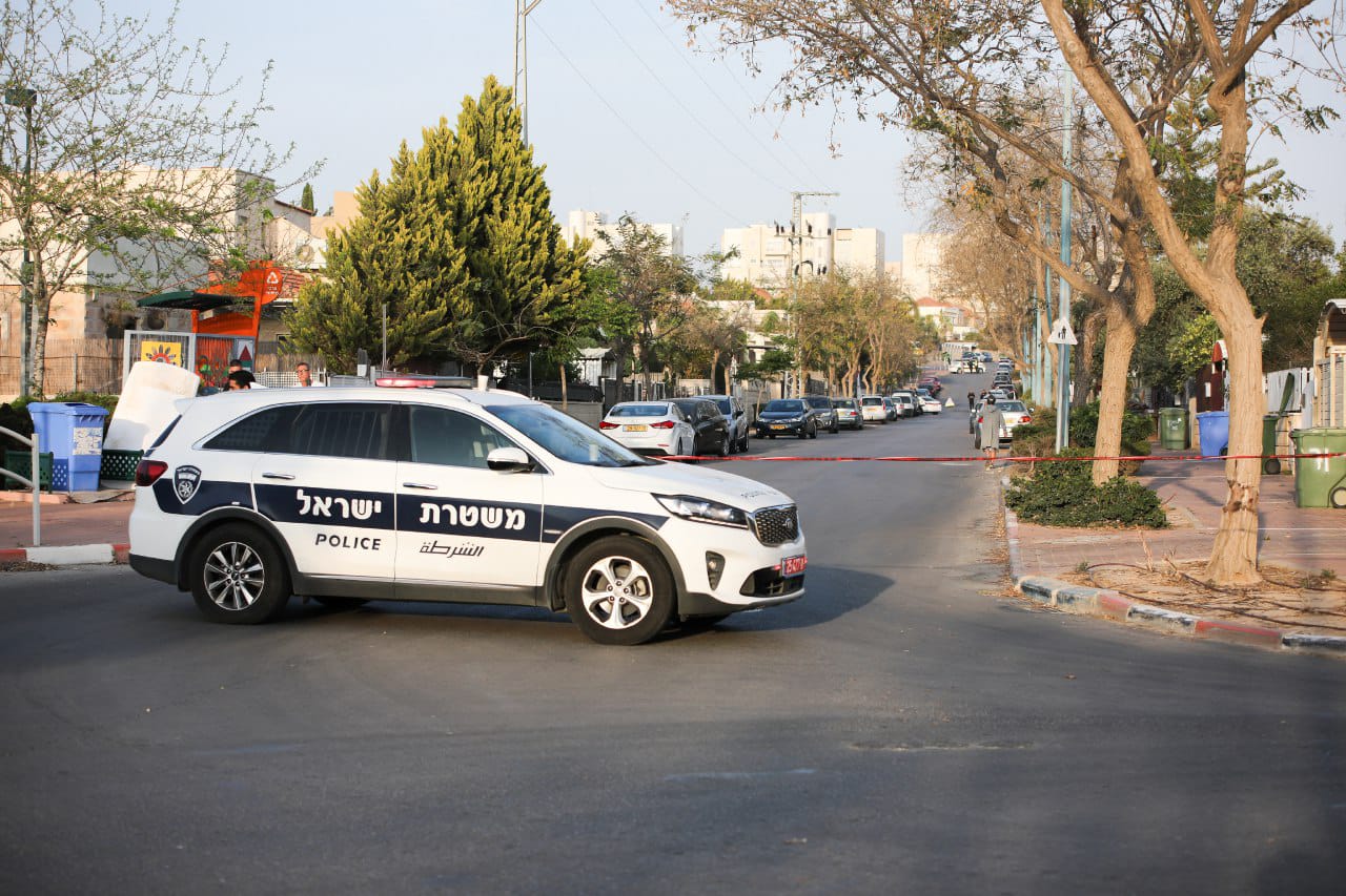 חשד לתאונת פגע וברח צילום: זאב דיקמן 