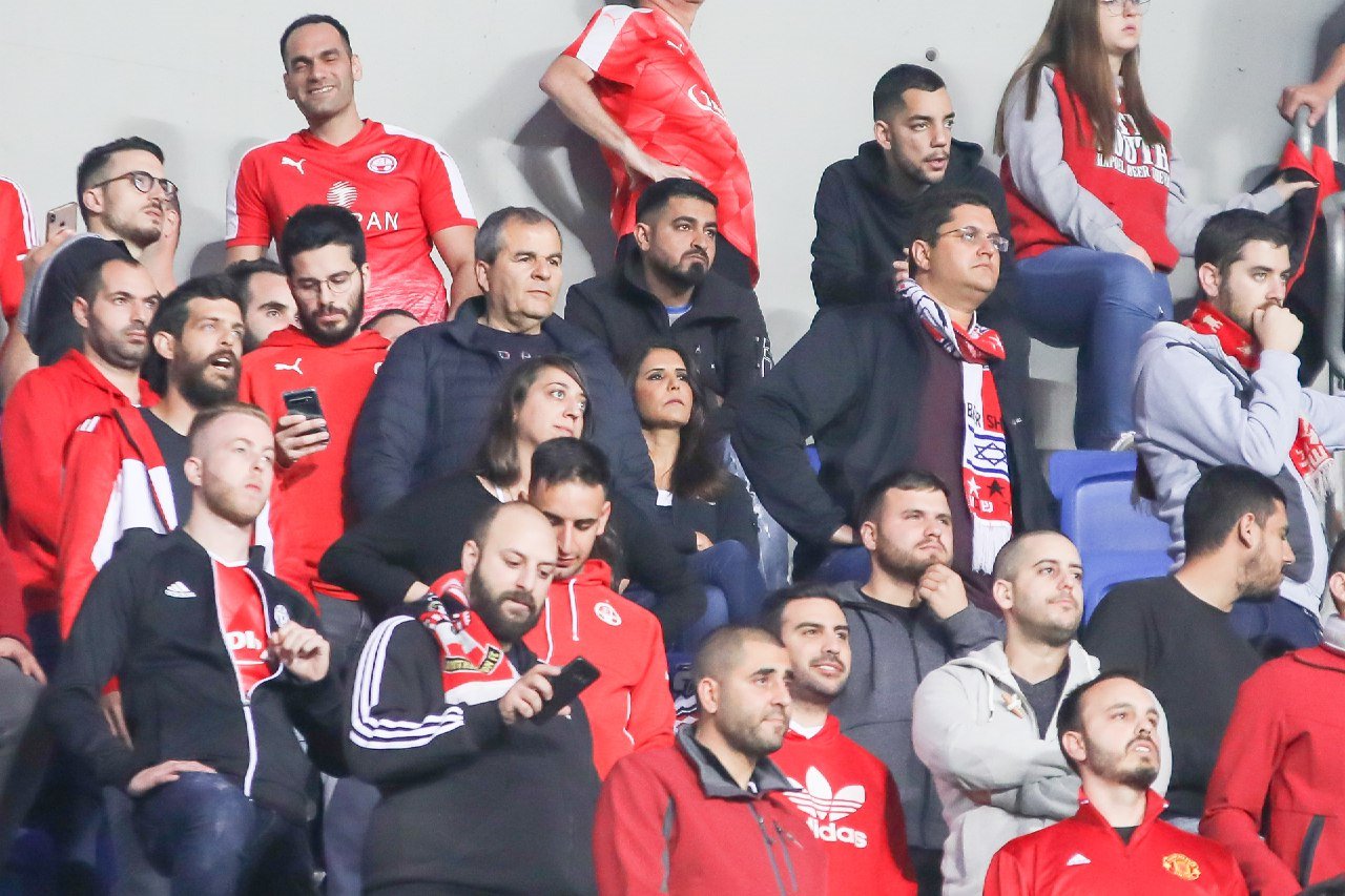 המבט על פנייה אומר הכול. צילום: זאב דיקמן