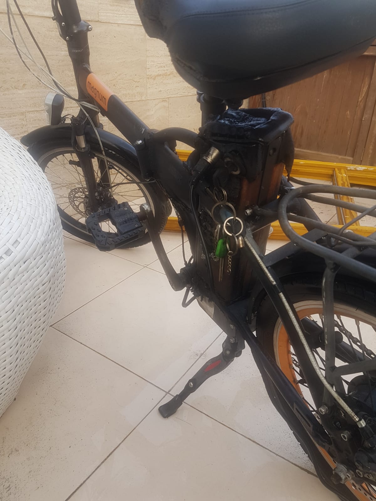 הסוללה שגרמה לשריפה קרדיט: דוברות כבאות ובצלה נגב