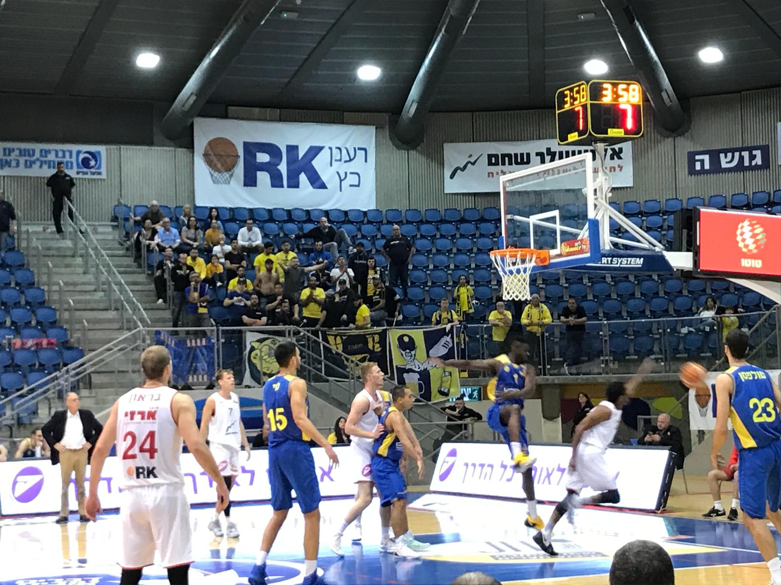 הערב בקונכייה