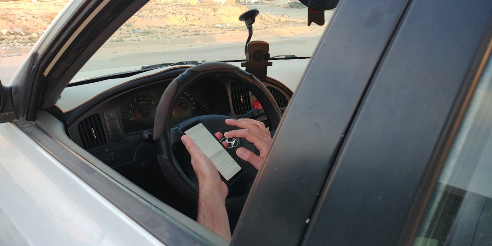 אם נוהגים לא מסמסים צילום: באר שבע נט 