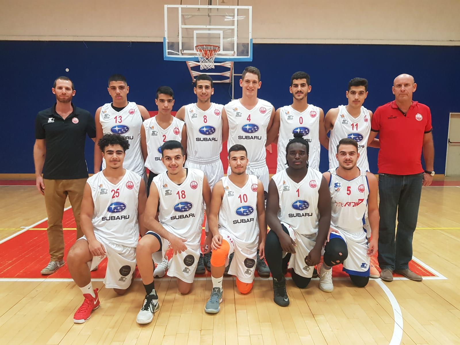 קבוצת הנוער בצילום קבוצתי (באדיבות הפועל באר שבע בני שמעון)