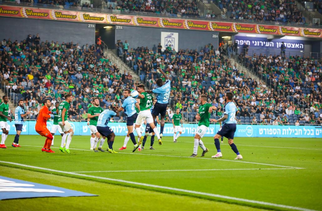 ביכולת הזו יהיה קשה להשיג כרטיס לאירופה. צילום: זאב דיקמן