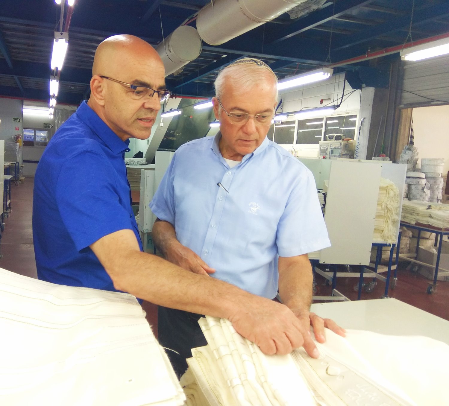 שלמה אברהמי ומרקו אברג'יל במשכן | צילום: יח"צ