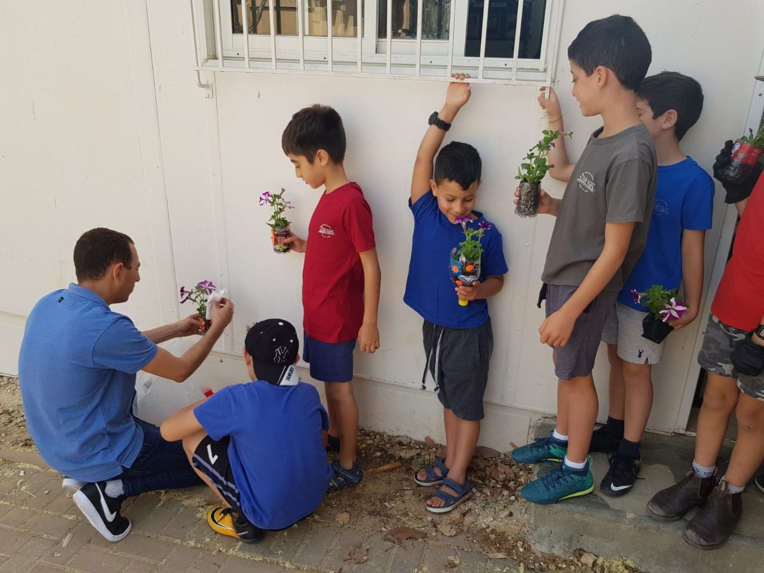 הילדים במהלך הפעילות | צילום: באדיבות נגב אקולוגיה