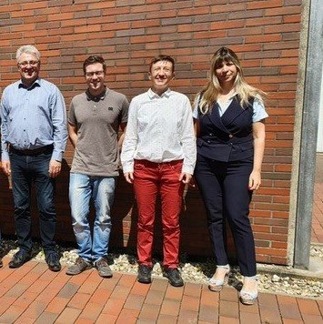 טלי חדד והנהלת המכון הפדרלי | צילום: באדיבות חסין אש