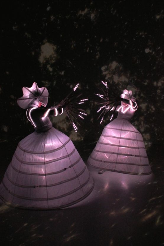 PRETTY UGLY. צילום: היינץ ננינג