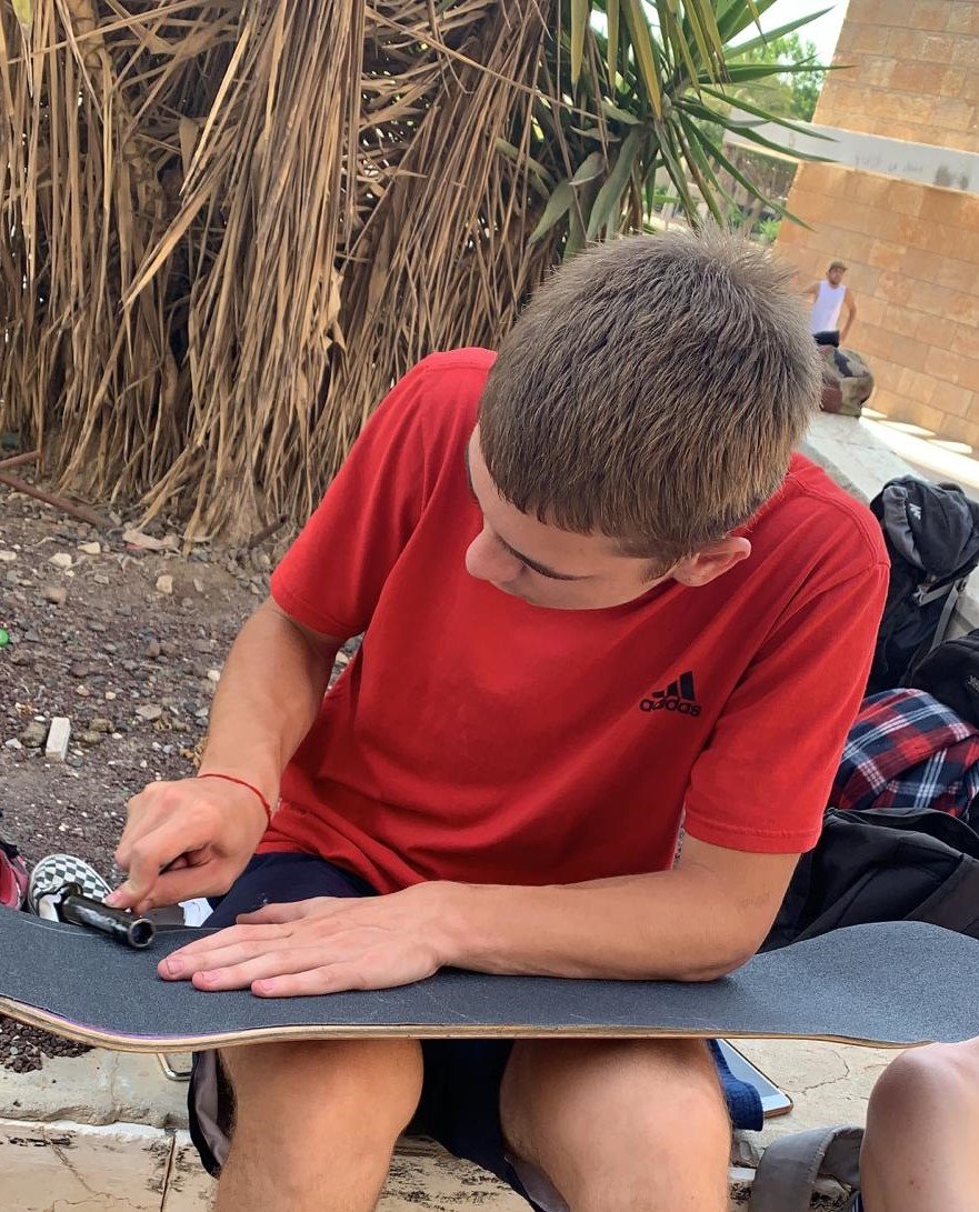 ניתן לרכוש חלקים ולשדרג את הסקייטבורד צילום: אילנה קוסוי 