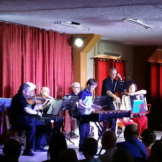 קרדיט פניני המוסיקה