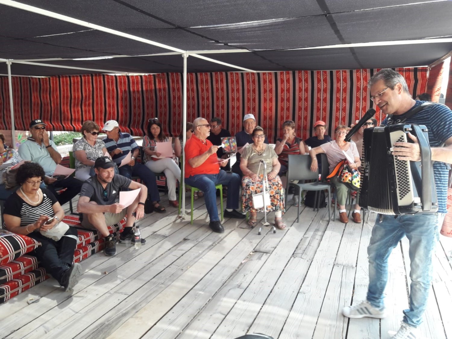 שמח ביום שישי בעיר העתיקה בבאר שבע | צילום: יח&quot;צ