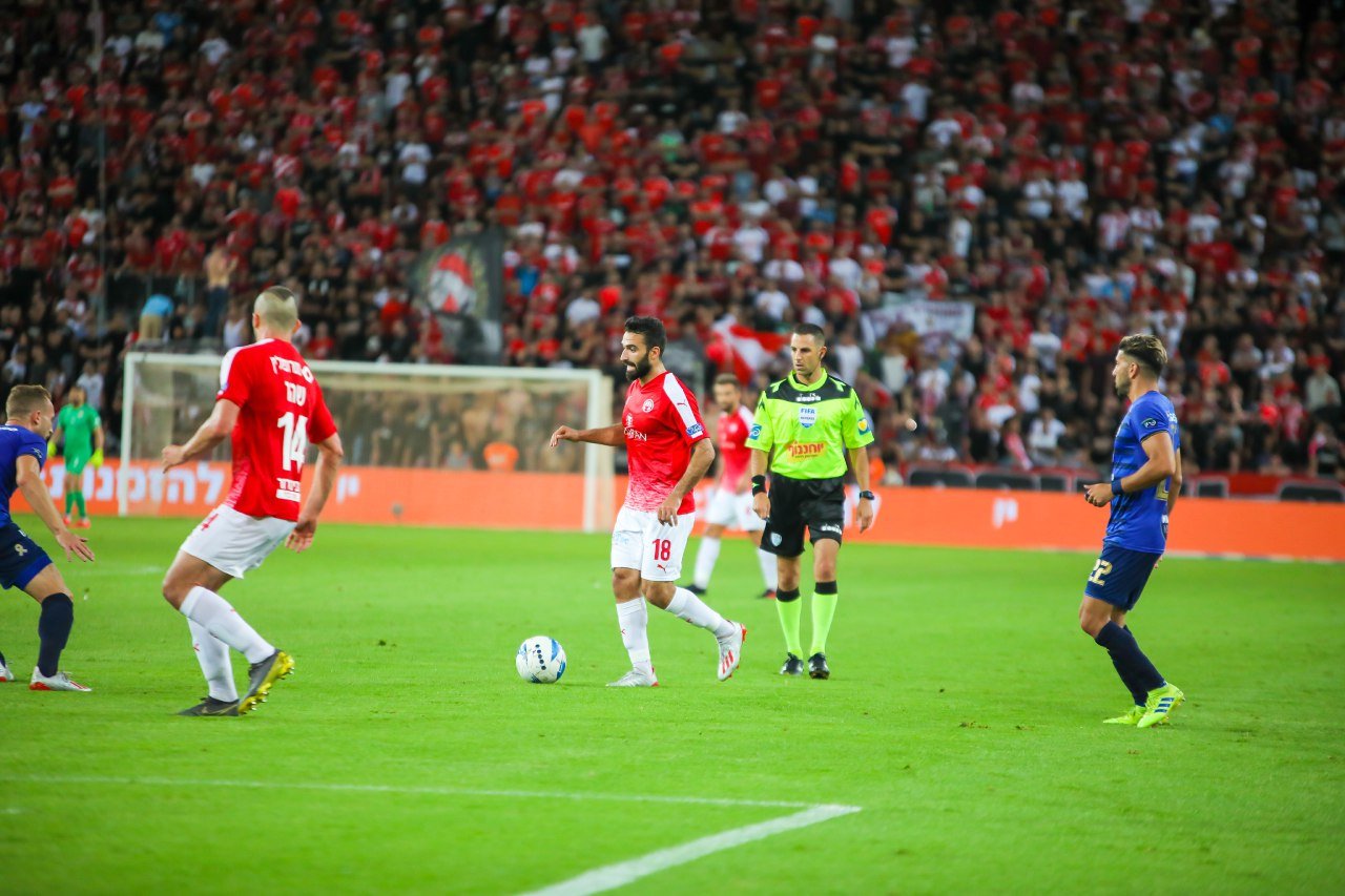 אוחנה במה שהתברר כמשחקו האחרון באדום. צילום: זאב דיקמן