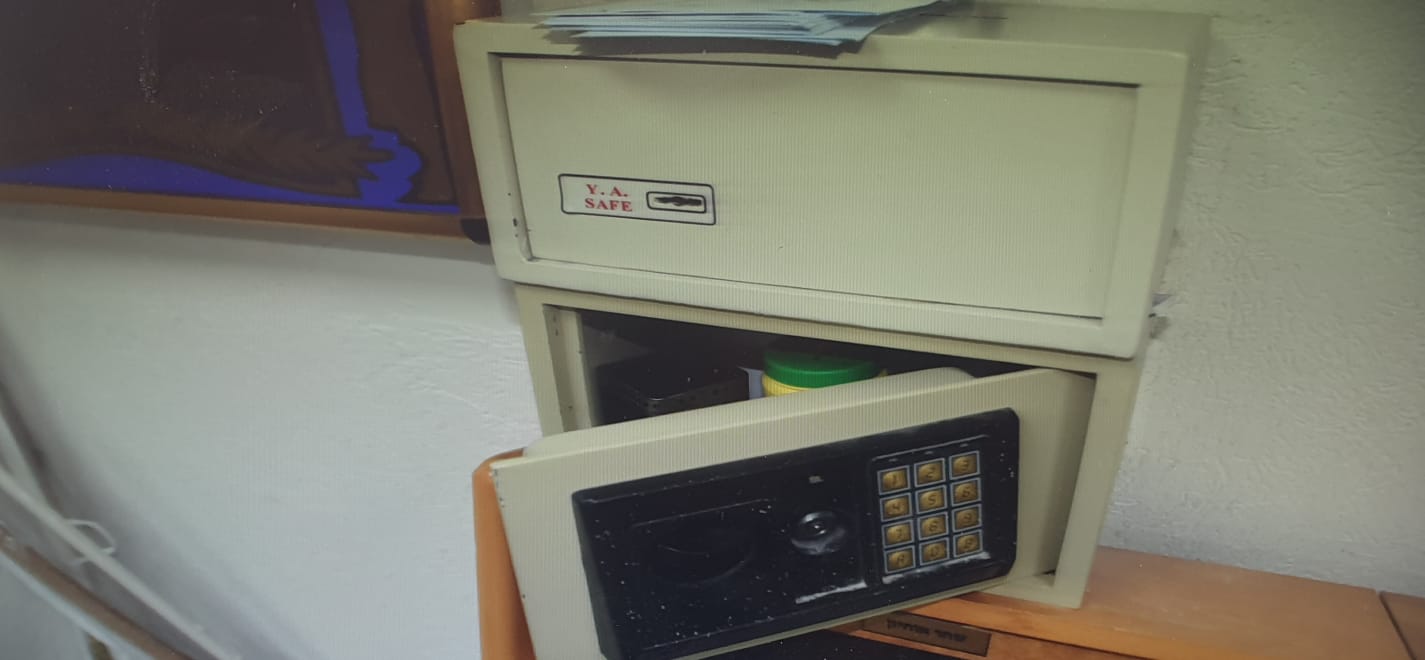 הכספת שנפרצה | צילום: דוברות המשטרה