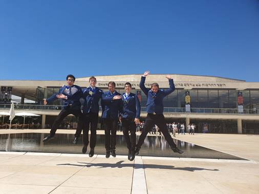 תלמידי נבחרת ישראל באולימפיאדה לפיזיקה צילום: יחצ 
