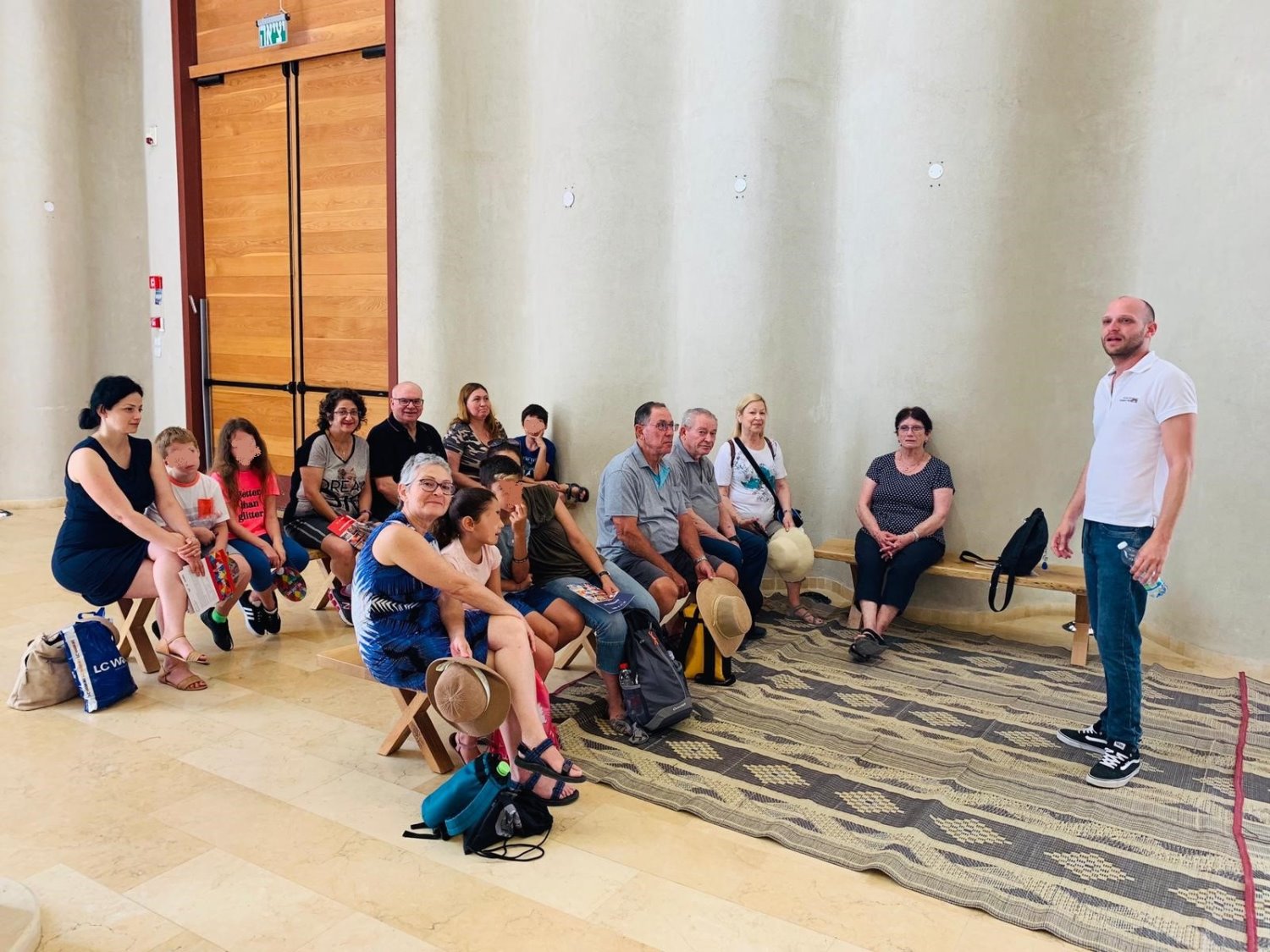 סיור שישי בעתיקה. צילום - באדיבות מינהלת העיר העתיקה