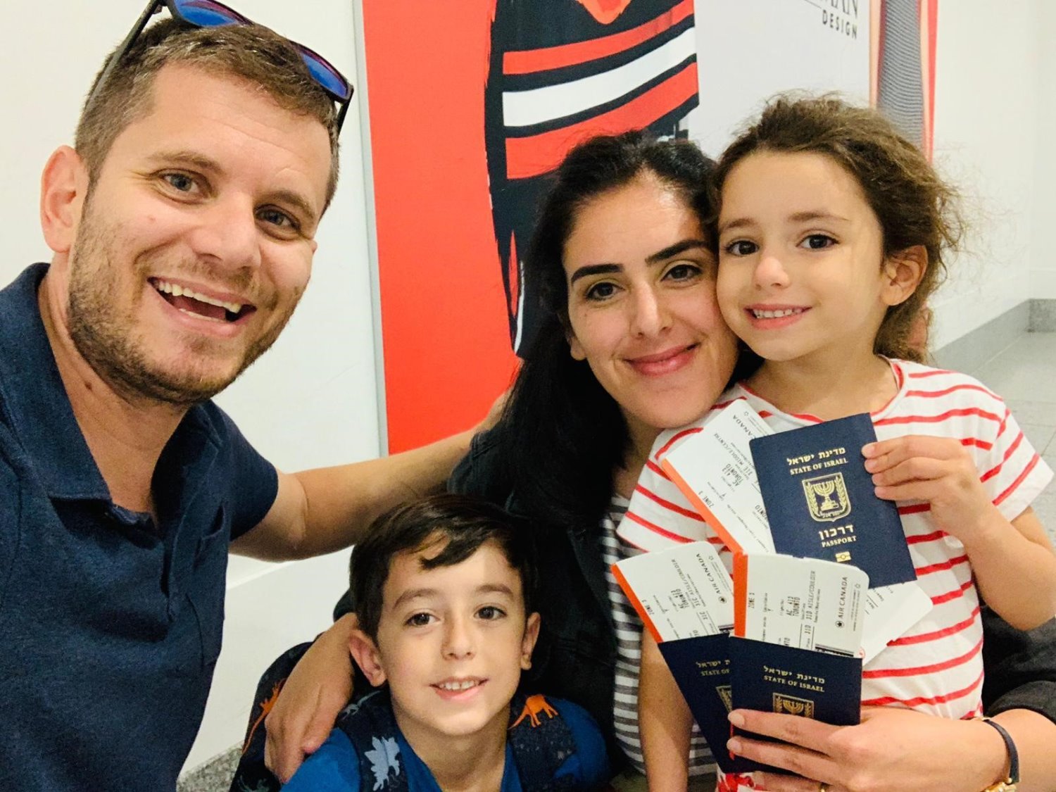 משפחת דותן חוזרת ארצה | צילום: פרטי