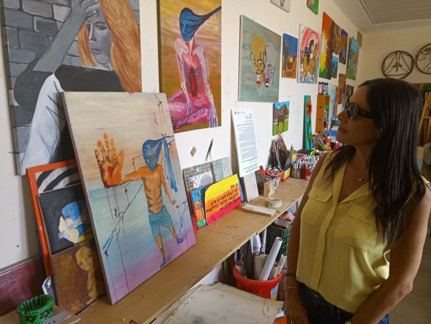 חברת הכנסת עטיה במהלך הסיור | צילום: יח&quot;צ