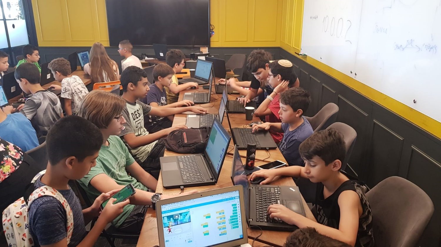 ילדי עובדי פארק ההייטק. צילום באדיבות גב ים נגב