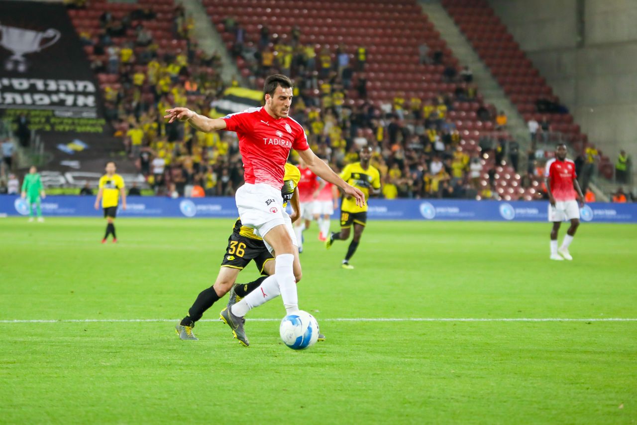 האוהדים מקווים שימשיך לככב בטרנר. צילום: זאב דיקמן