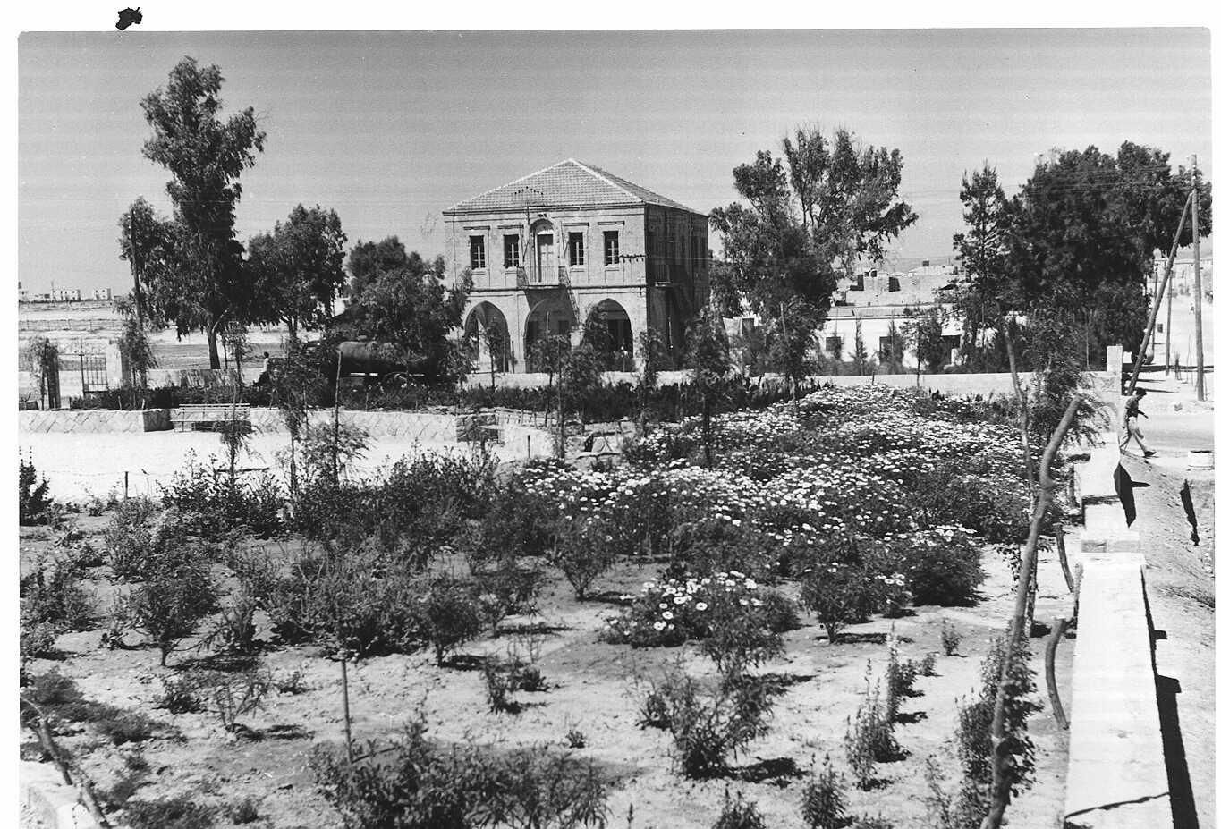 בית העירייה בבאר שבע לימים מוזאון הנגב, 1952, צלם פריץ שלזינגר, באדיבות הארכיון הציוני המרכזי