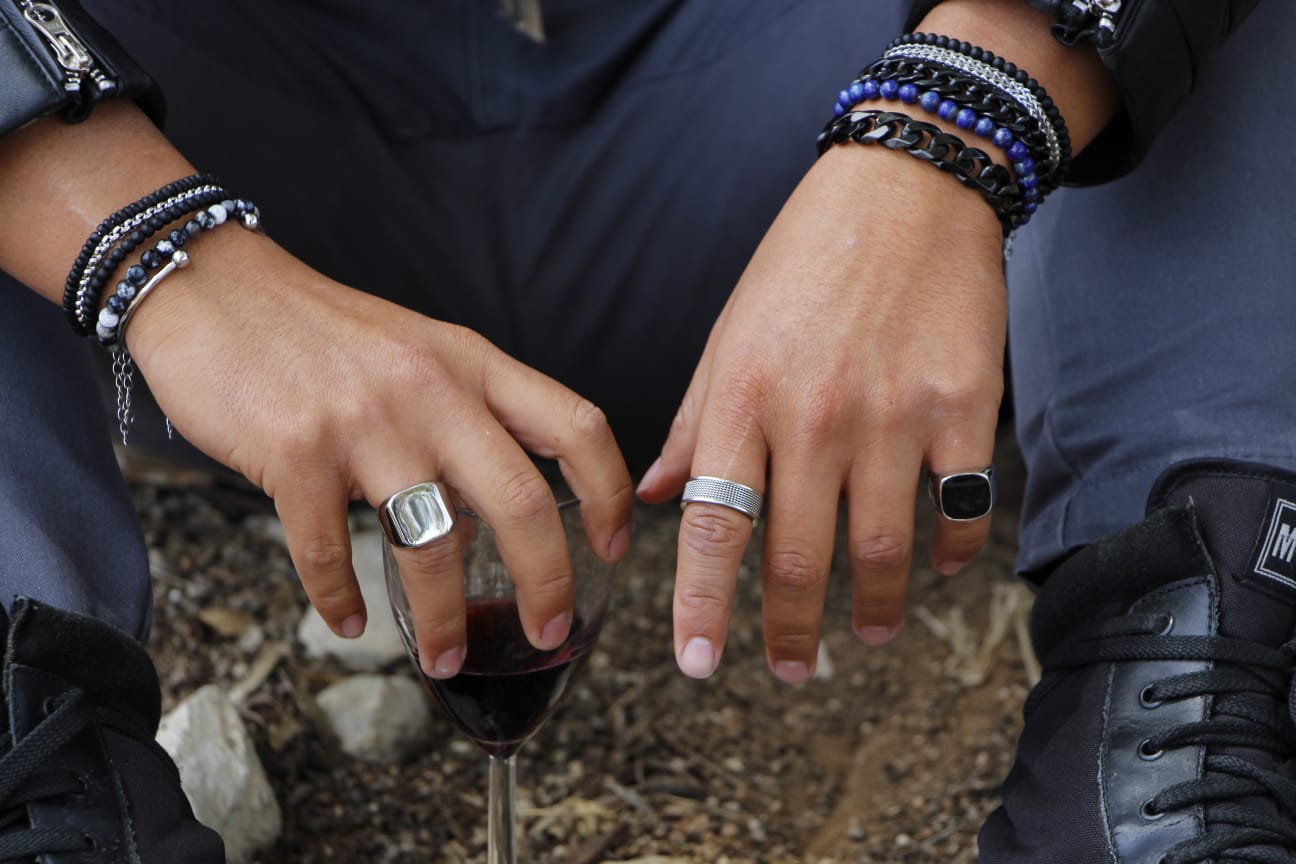 תכשיטים שמתאימים לכל רגע ביום צילום פרטי 