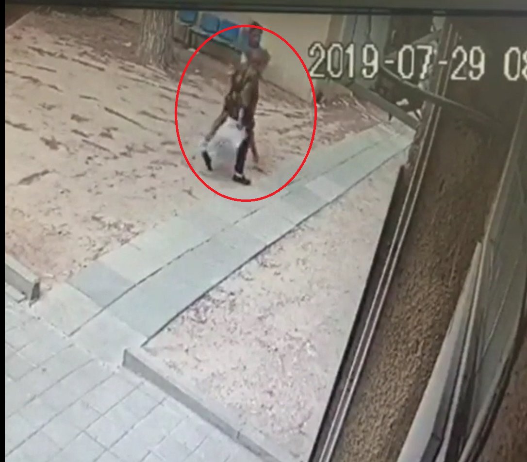 תיעוד השוד בשכונה ד&#39; בבאר שבע 