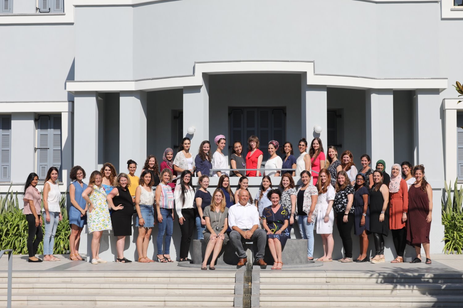 ורדית גילאור, מיקי קליגר וטל שגיא עם המשתתפות בתוכניות | צילום: ערן לם 