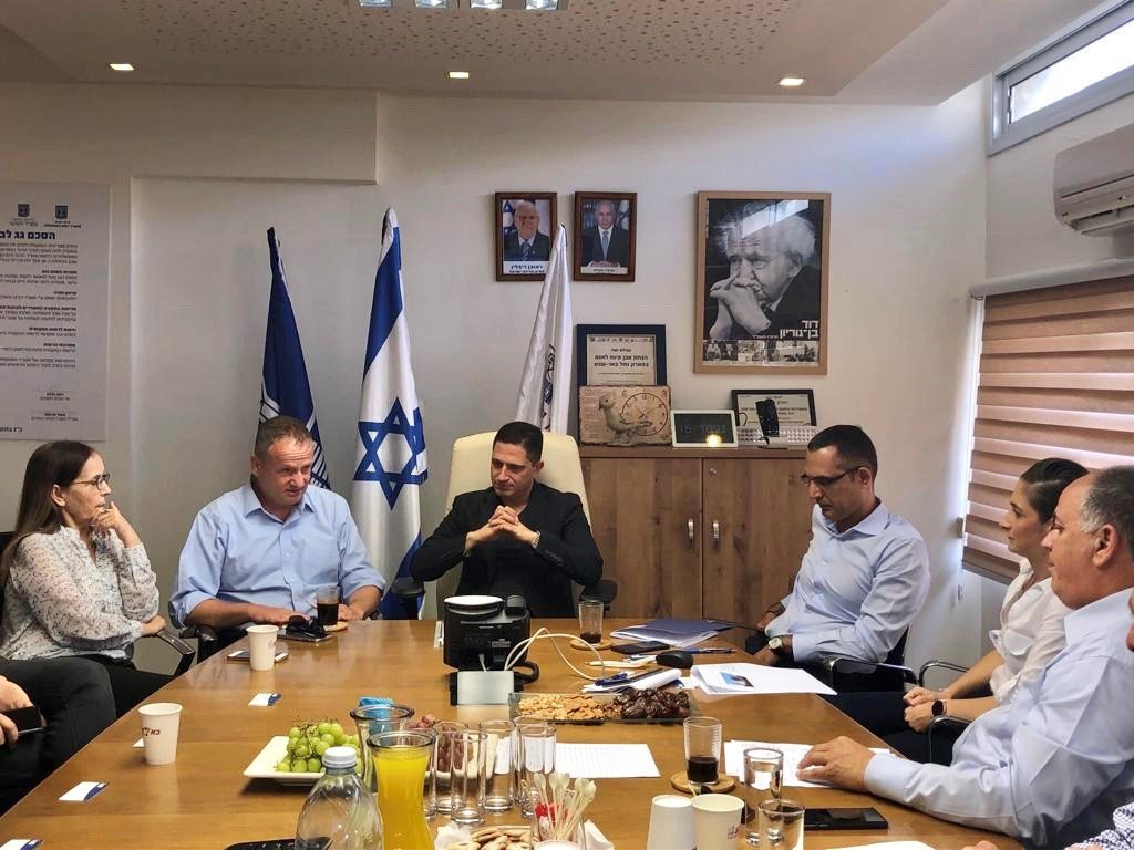 הפגישה של נציגי התעשייה האווירית בעיריית באר שבע | צילום: באדיבות עיריית באר שבע