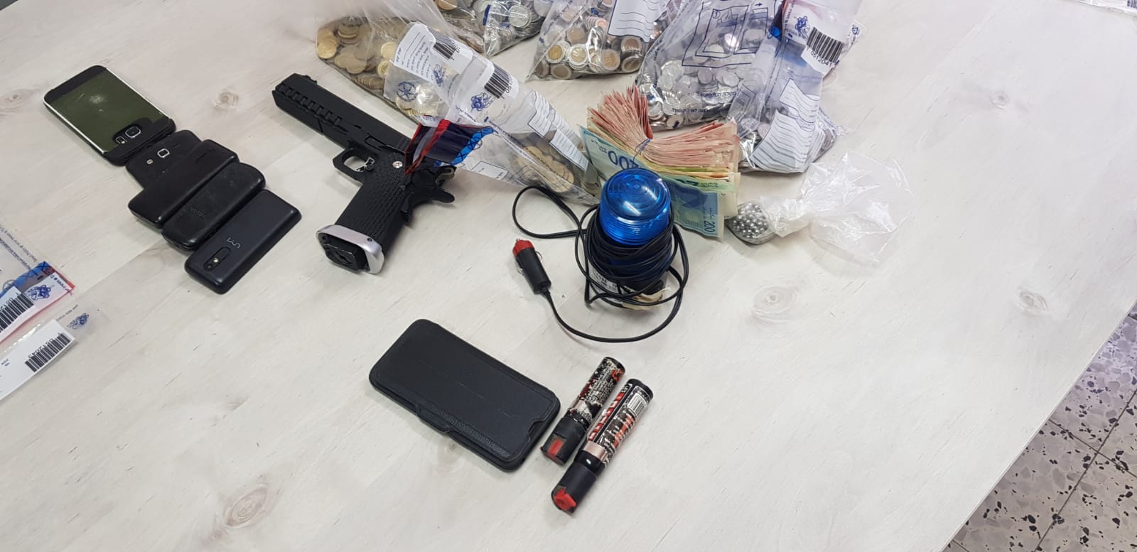 כלי הנשק שנתפסו | צילום: דוברות המשטרה