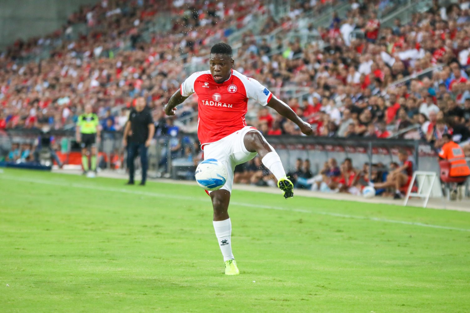 החמיץ מספר הזדמנויות. האסלביינק | צילום: זאב דיקמן