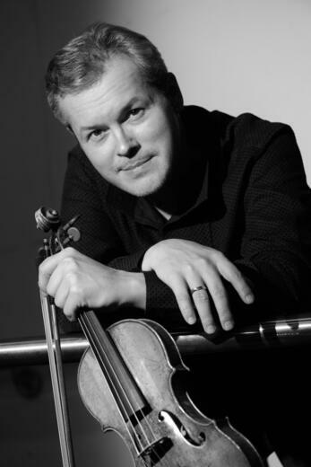 קרדיט סשה גוסוב