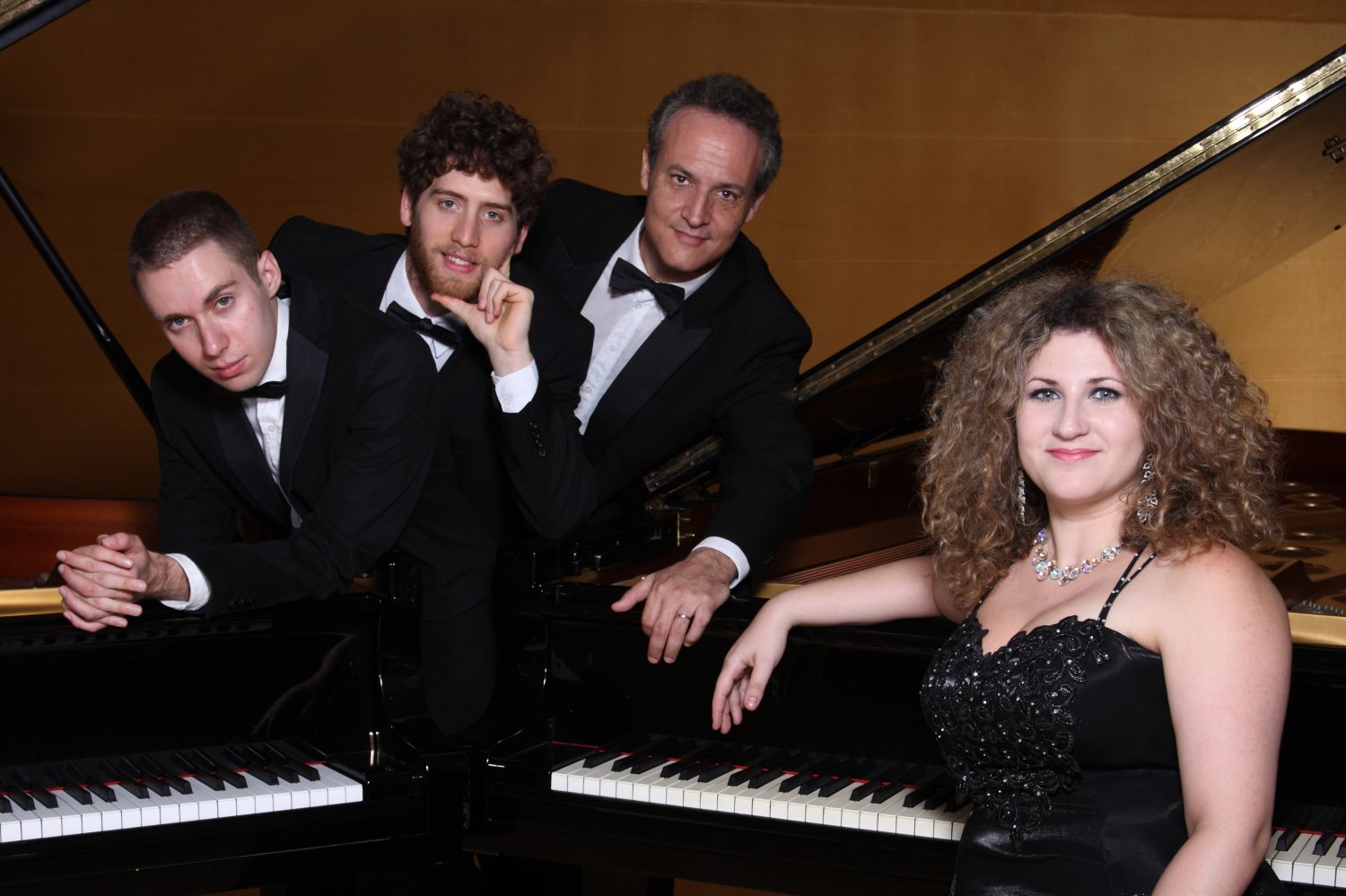 מולטיפיאנו צילום: דן פורגס 