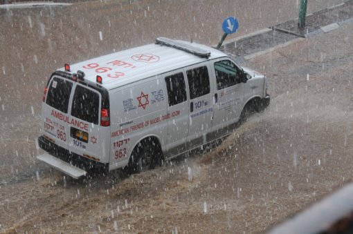 באדיבות מד"א 