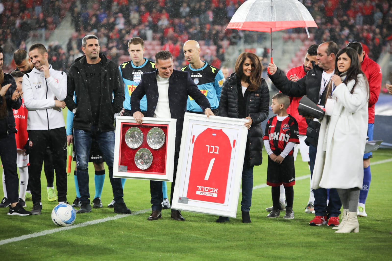 טקס הפרידה מבכר. צילום: זאב דיקמן