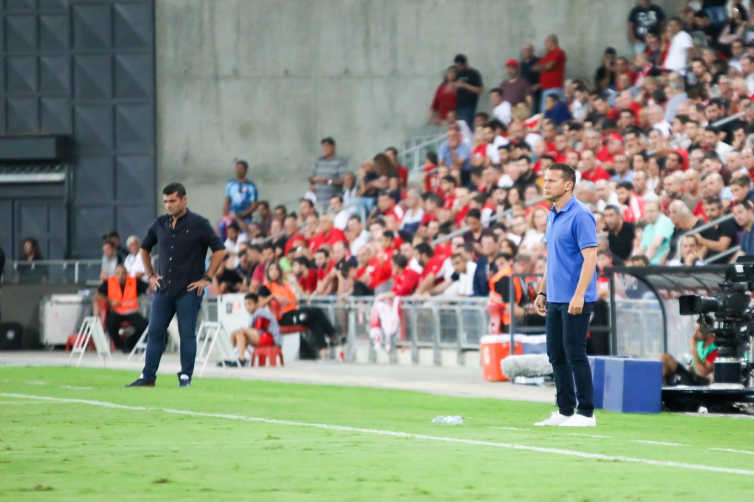 מי יעמוד על הקווים במשחק הבא? צילום: זאב דיקמן