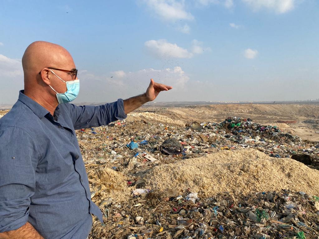 דניאל טולדנו באתר דודאים | צילום: תמר אדמתי