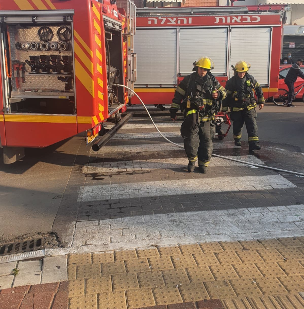כיבוי שריפה| צילום: ארכיון, כבאות והצלה לישראל