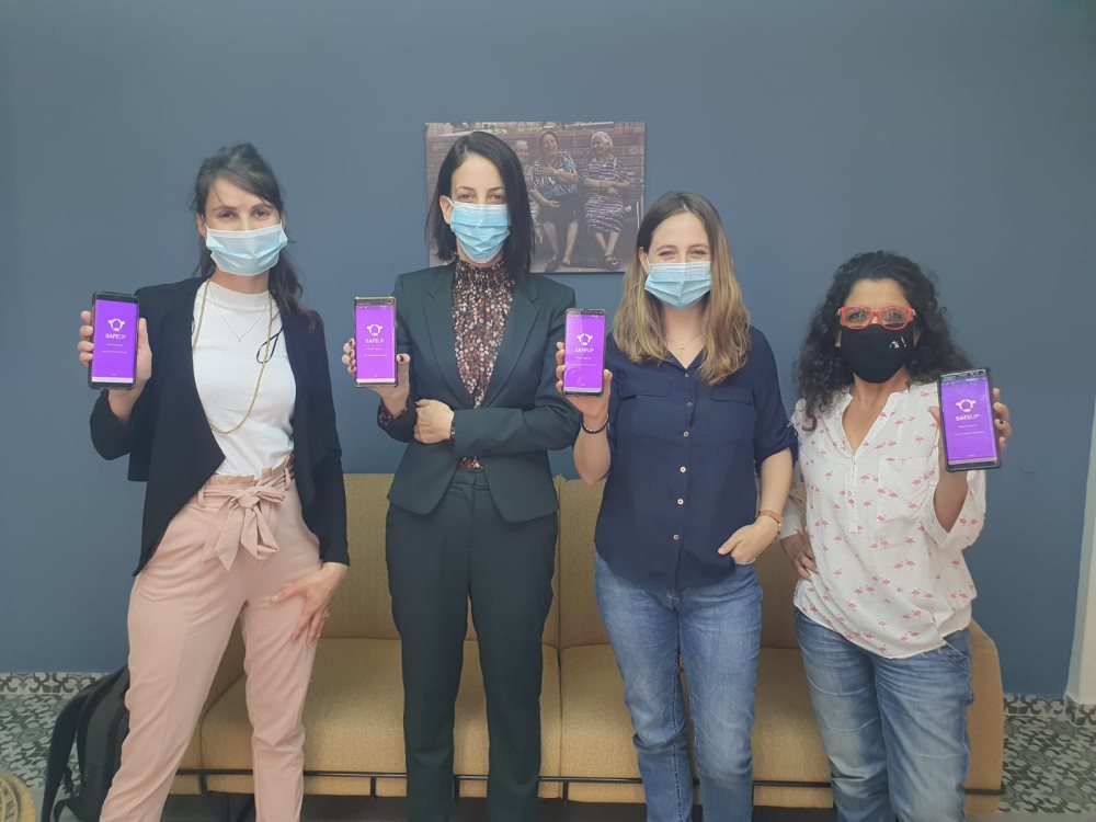 בתמונה (מימין לשמאל): חני בריגע, דניאל בקר, טל אוחנה, נטע שרייבר גמליאל 