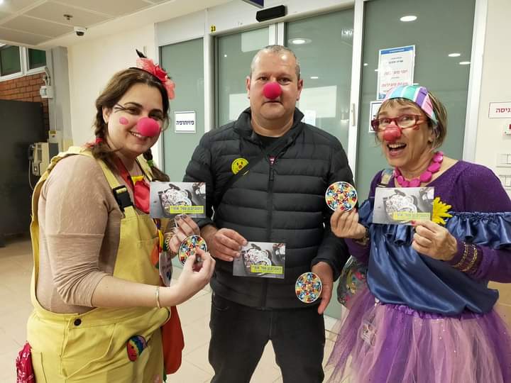 עמית כספי באחד מימי ההתנדבות. צילום פרטי